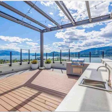 Amazing Brand New Lakeview Condo Downtown Kelowna Eksteriør billede
