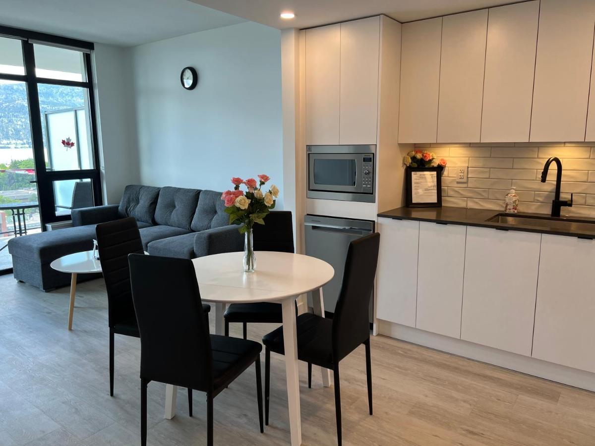 Amazing Brand New Lakeview Condo Downtown Kelowna Eksteriør billede