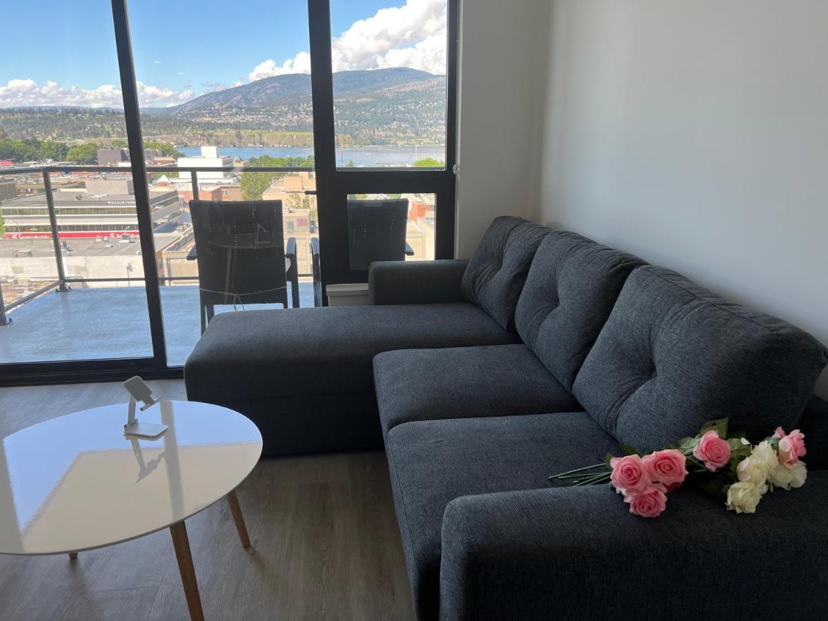 Amazing Brand New Lakeview Condo Downtown Kelowna Eksteriør billede