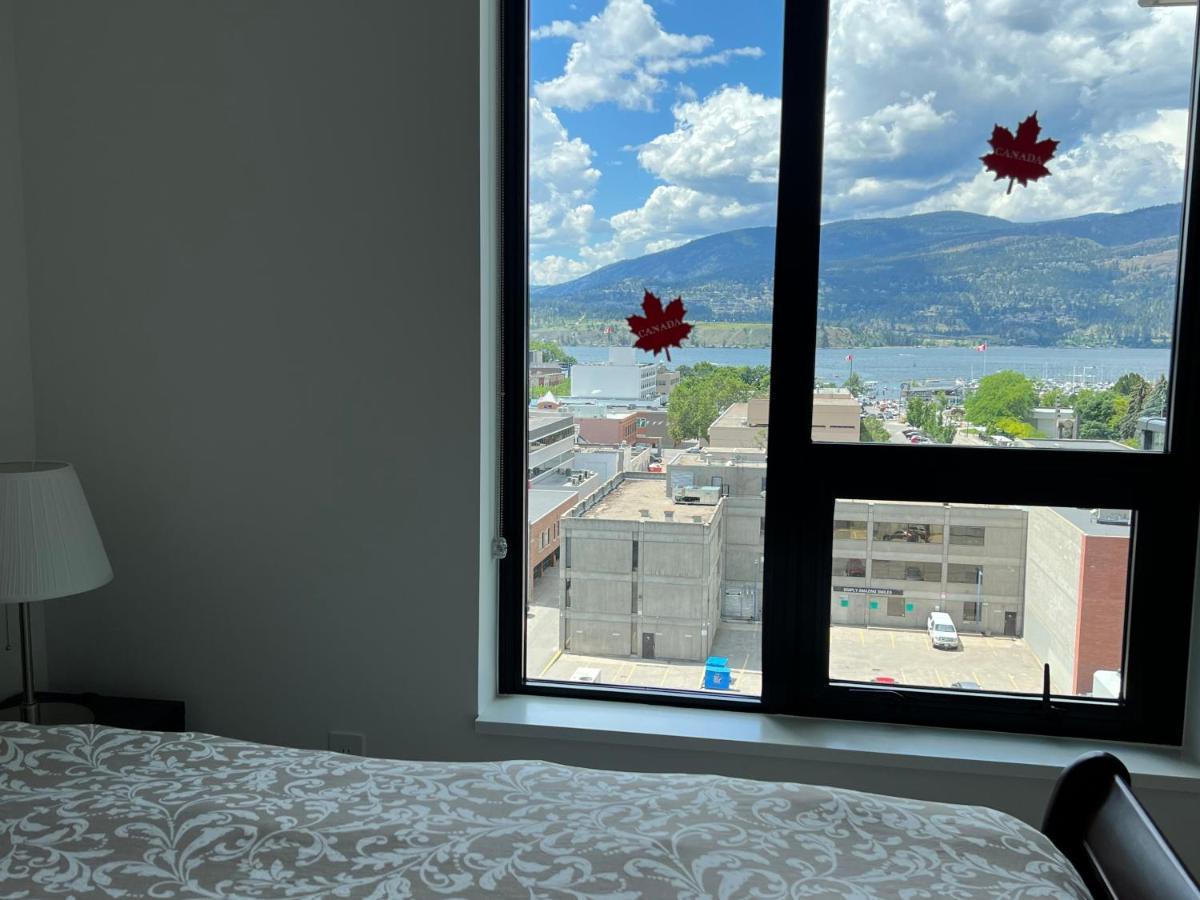 Amazing Brand New Lakeview Condo Downtown Kelowna Eksteriør billede
